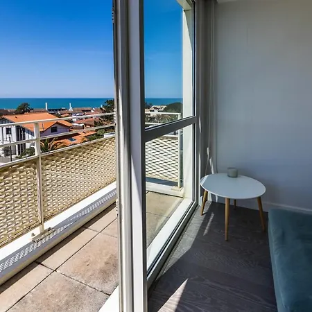 Cube - Keyweek- Sea View